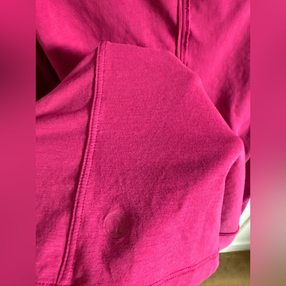 Lululemon All Yours Boyfriend Tee Raspberry - Picture 5 of 10